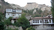 VILLAS-MUSEOS, ALDEAS Y TRADICIONES BÚLGARAS VILLAS-MUSEOS, ALDEAS Y TRADICIONES BÚLGARAS